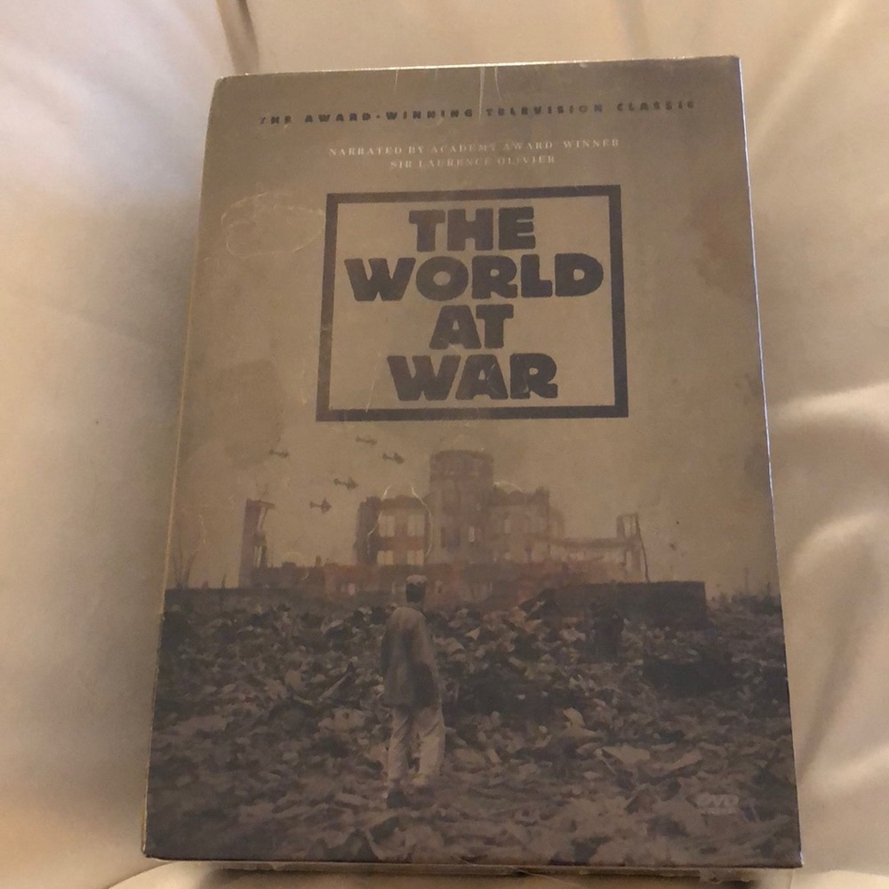 ✨HOST PICK ✨ THE WORLD AT WAR BOX SET   *SEALED/NEW DVDS